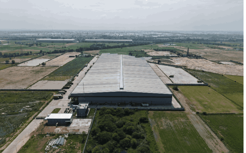 How many types of warehouse?